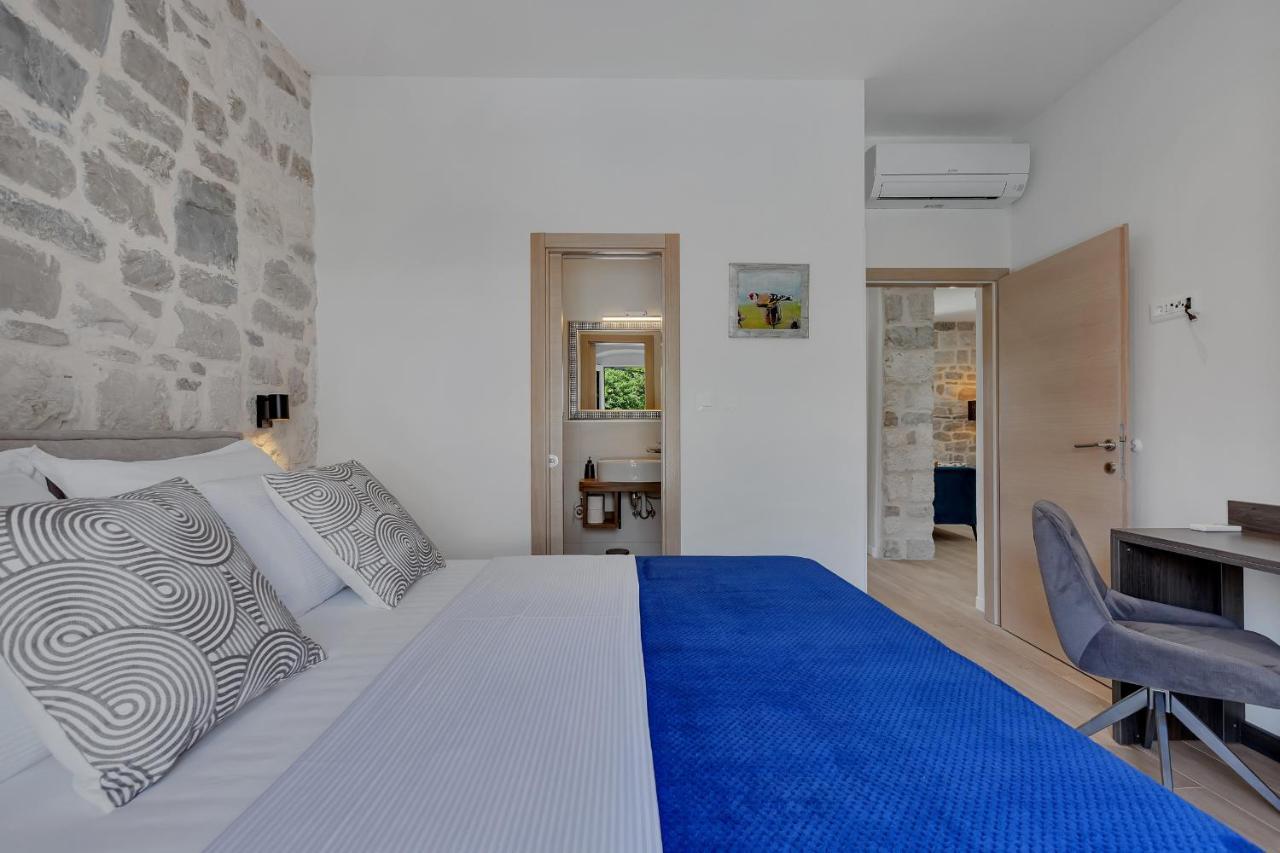 Marineta Suite Makarska Exterior photo